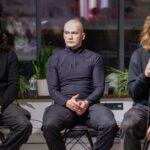 Лише метаромантика має значення: столичні військові декламували вірші, народжені війною,…