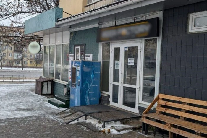 Чиновника Дніпровської РДА спіймали на вимаганні відкату у власника водоматів.