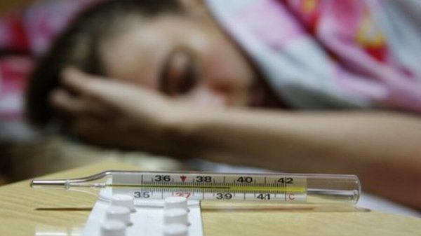 У лікарнях вільніше, але хворих все ще багато. Як дихають у Києві?