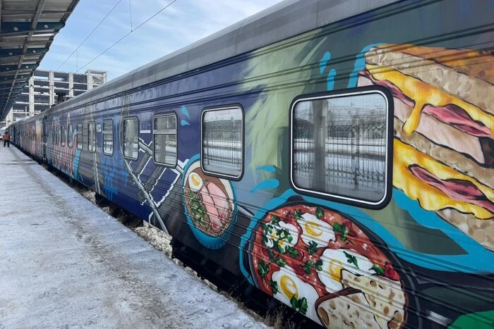 Вагони незламності на залізничній станції «Дарниця»: що в них є та як туди потрапити