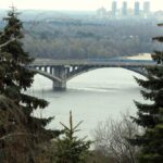 Киянам та відвідувачам: безкоштовні лекції та тур. Теми обговорень?