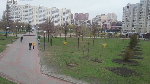 Керівництво “Київзеленбуду” запідозрили у розтриньканні 900 тисяч гривень у парку “Позняки”