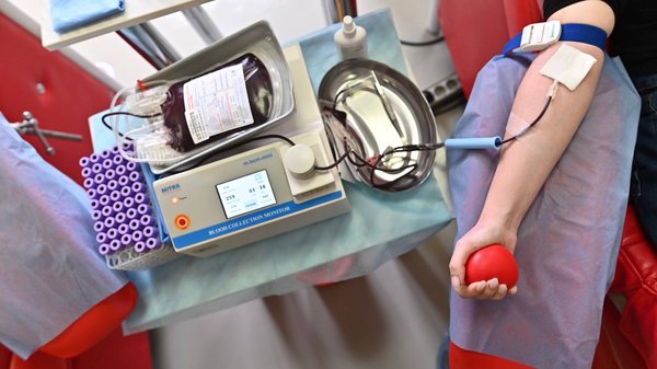 Київські та обласні лікарі організовують збір крові. Адреси пунктів здачі.