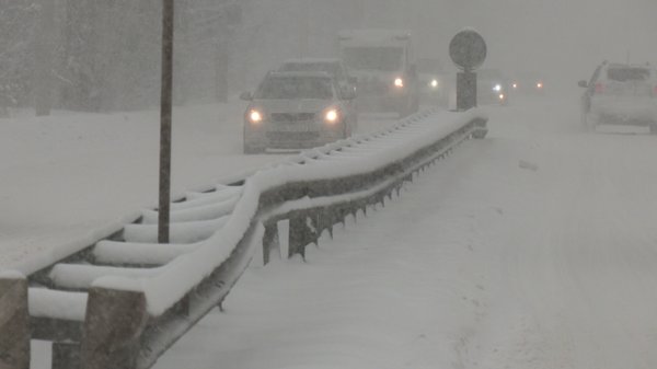 Інтенсивний снігопад вночі та слизько: прогноз для киян та мешканців області на…