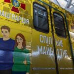 Головна 30 У київському метрополітені до ювілею заснування Нацгвардії презентували патріотичний склад.