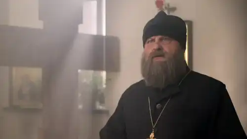 Чи варті довіри пророцтва та зірки – розмова жінки зі священником.