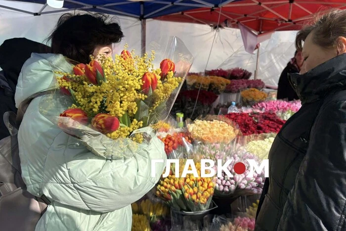 Київські ціни на квіти перед 8 березня: аналіз вартості на ринках і&hellip;