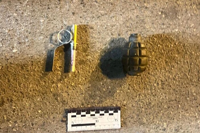 Поліція Києва затримала іноземця, який погрожував перехожим гранатою