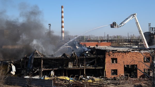 Ледве вибралася без взуття, вихід заблокований дверима: свідчення про результати російського удару&hellip;