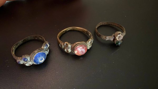 Головна 9 Задум переслати до Європи та Америки зірвано: київська митниця конфіскувала з відправлень…