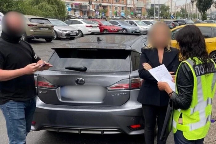 Головна 10 Киянка-посередниця постане перед судом за “працевлаштування” для бронювання у виші.