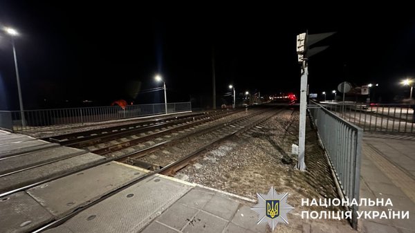 Під колесами потяга Тетерів — Борщагівка обірвалося життя.