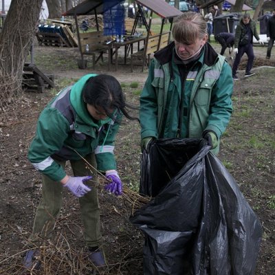 Зібрали тисячі кубів сміття, найбільше — у Голосіївському районі: у КМДА розповіли, як пройшла загальноміська толока