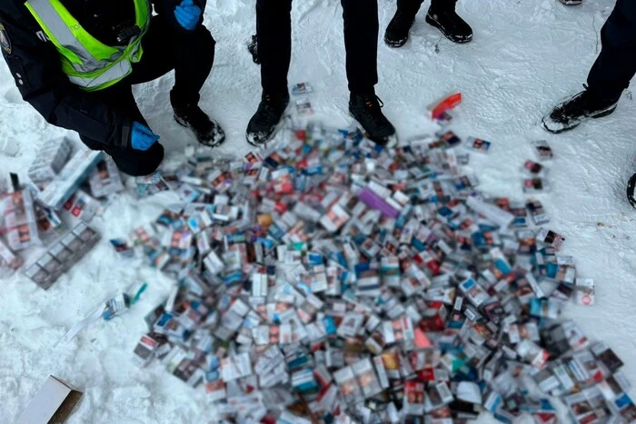 Серійні крадіжки сигарет з кіосків у Києві: перед судом постануть двоє іноземців