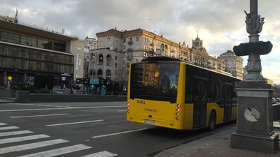 Транспортний рух обмежено у Києві через оновлення інфраструктури. Локації