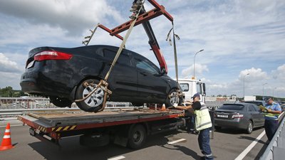 Головна 13 У Києві приватні компанії переглянуть ціни на перевезення евакуйованих автівок.