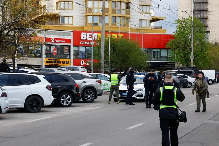 Теракт у Києві. Глава МВС описав дії патрульних: Це великий сором