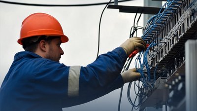 Київ спільно з ДТЕК оновить електромережі та щитові.