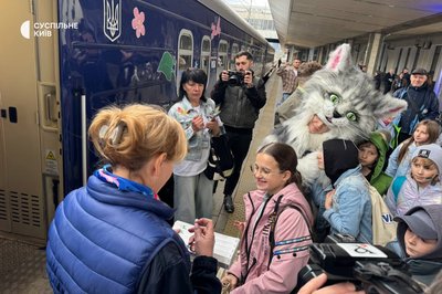 Ігри та вечірня казка: Укрзалізниця запускає шість дитячих вагонів