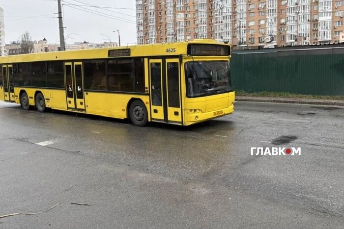 Проїзд у громадському транспорті Києва: влада готує громадян до підняття тарифу