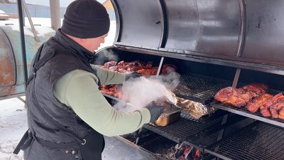 Мільйонна переплата: постачальник м'яса в школи Оболонського району зобов'язаний повернути зайве. 1
