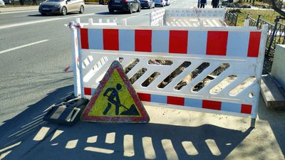 У Києві буде обмежено рух автотранспорту Набережною та Дніпровським проїздом 15