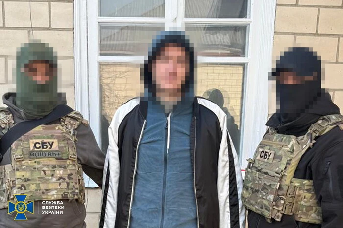 Затримано агента ФСБ, який координував підпали військових авто у Києві
