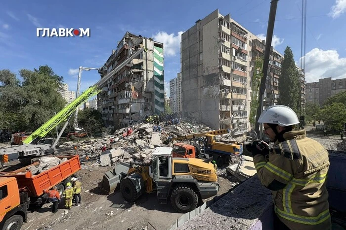 У Києві росіяни зруйнували будинок загиблого воїна: тіло його доньки знайшли під завалами