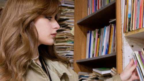Головна 41 Книжкові шаленства, дракони і збіднілі гаманці: причина популярності бестселерів з TikTok