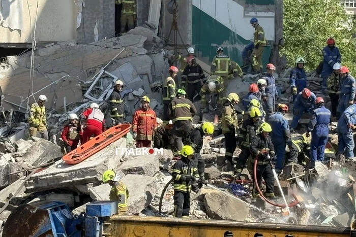 Після атаки на Київ понад 10 людей вважаються зниклими безвісти