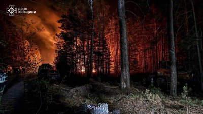 Чорнобиль: триває ліквідація займання