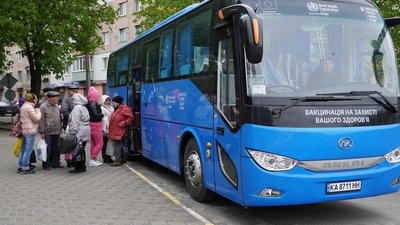 Поради та щеплення: у Києві курсуватиме пересувний пункт вакцинації