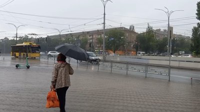 Головна 17 Київ та регіон: очікуються грози, сильний вітер і похолодання. На 12 травня…