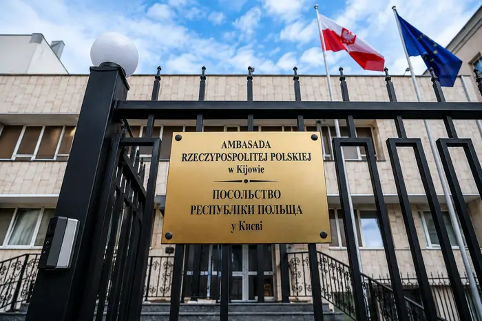 Польща попередила Росію: удар по дипмісіях у Києві вважатиметься навмисним