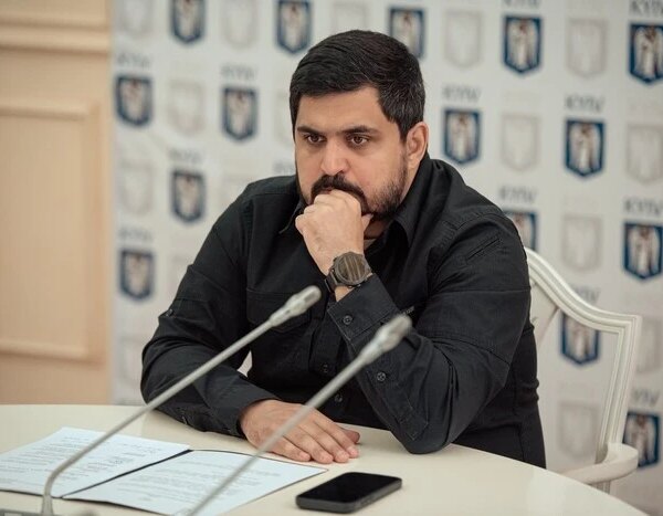 Чи покинув Тимур Ткаченко посаду? Відповідь Київської МВА