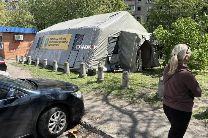 У двох районах Києва розгорнуто штаби для допомоги постраждалим від обстрілу: адреси