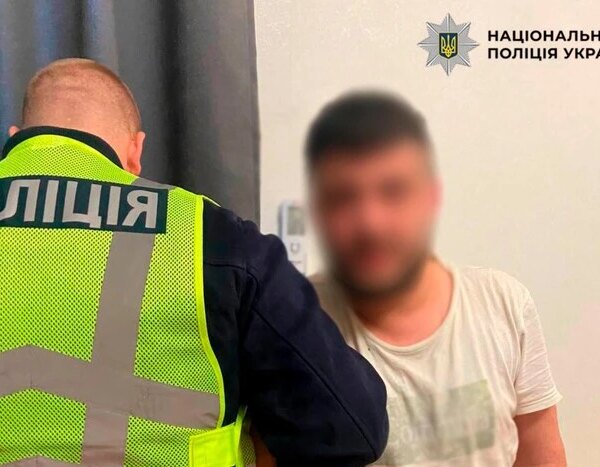 Столичний Поділ: затримано злочинця за ножове поранення киянина.