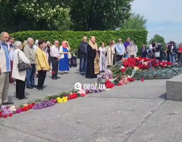 В Києві біля пам’ятника Вічної Слави відбулися провокативні дії.
