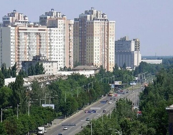 Пересування вулицею Леоніда Каденюка обмежать до 3 липня (схема)