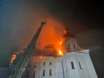 Києво-Печерська лавра, кіностудія Довженка та музеї: які культурні об'єкти в Україні зазнали шкоди від російської атаки 16 Києво-Печерська лавра, кіностудія Довженка та музеї: які культурні об'єкти в Україні зазнали шкоди від російської атаки 16