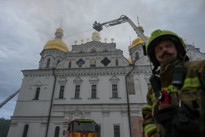 про лавру радіо