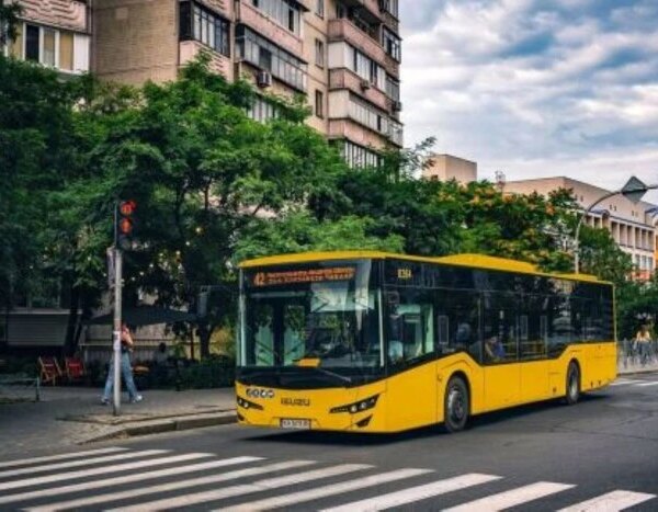 6-7 червня низка столичних автобусів і один тролейбус курсуватимуть зі змінами: перелік