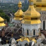 Головна 29 Працювали всю ніч: у Києво-Печерській лаврі тривають рятувальні роботи.