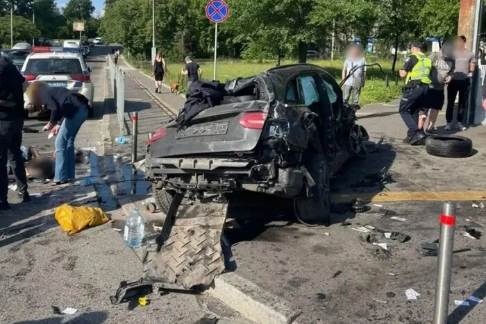 Жахлива аварія на Караваєвих дачах: що кажуть захисники обвинуваченого та постраждалих 29 Жахлива аварія на Караваєвих дачах: що кажуть захисники обвинуваченого та постраждалих 6