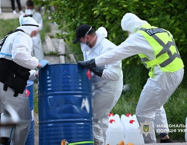 Операція «Рубікон»: Нацполіція накрила нарколабораторії у Києві, на Буковині та Полтавщині (фото)