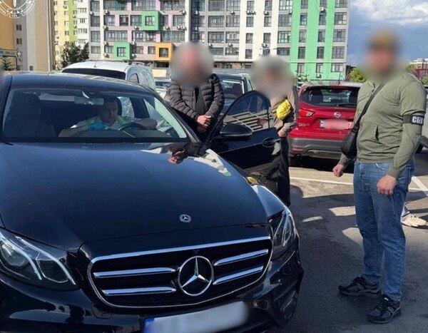 На кордоні з Румунією обіцяли «зелений коридор»: затримані ті, хто організовував схему для ухилянтів