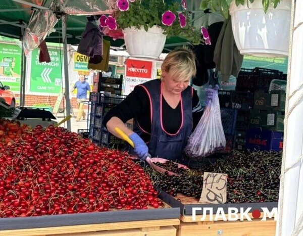 Ціни на черешню в Києві: «Главком» провів порівняння вартості на ринках столиці