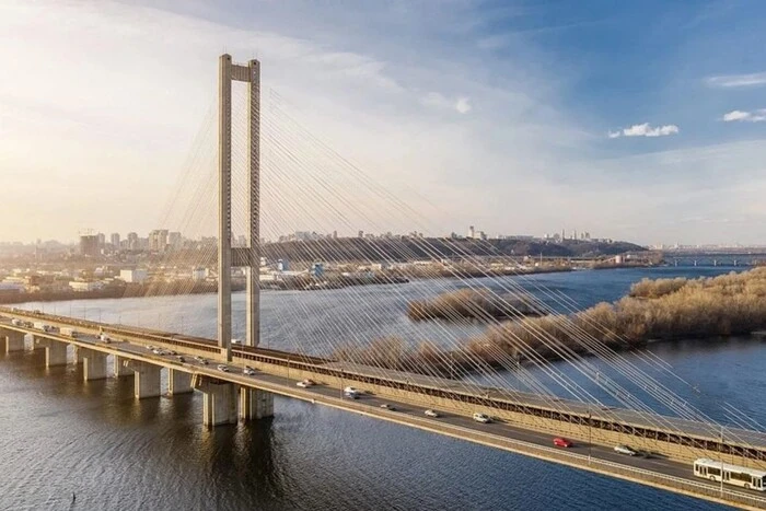 Часткові обмеження руху на Південному мосту: тривалість ремонтних робіт 27 Часткові обмеження руху на Південному мосту: тривалість ремонтних робіт 4