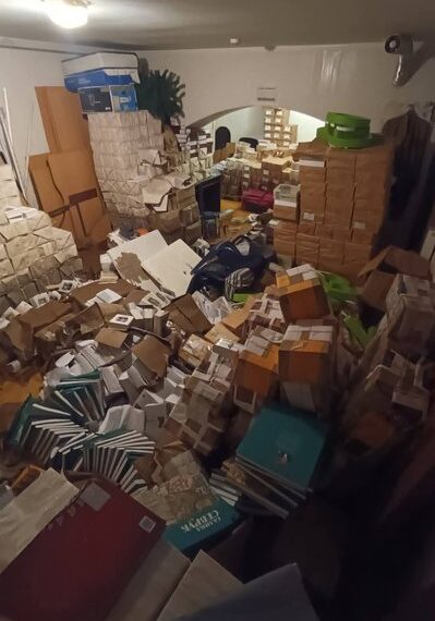 Головна 8 На складі видавництва “Смолоскип” у Києві через прорив тепломережі затоплено частину літературних…