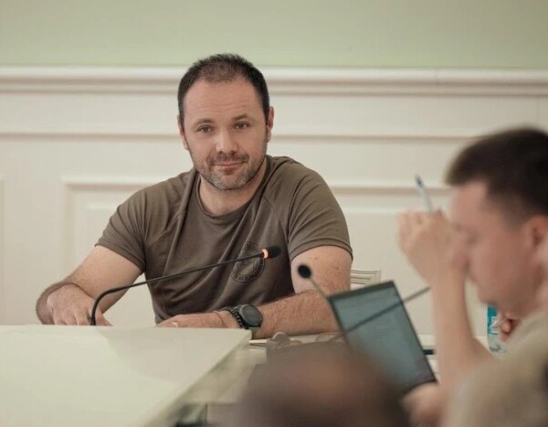 КИЇВ – Новий тимчасовий керівник очолить КМВА після відходу Ткаченка.